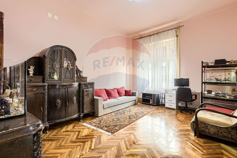 Apartament de vanzare 4 camere Ultracentral 0% Comision