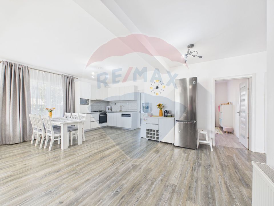 Casa 4 camere de vanzare, complet mobilată – Dârza, Crevedia
