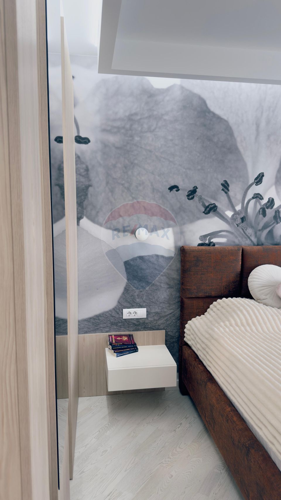 Proprietate premium în Filiași, locuință de lux cu spații comerciale