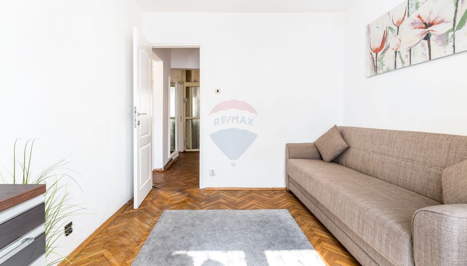 3 room Apartment for sale, Intre Lacuri area