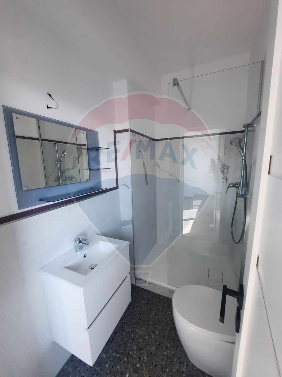 Clădire cu 3 Apartamente – Oportunitate Unică!