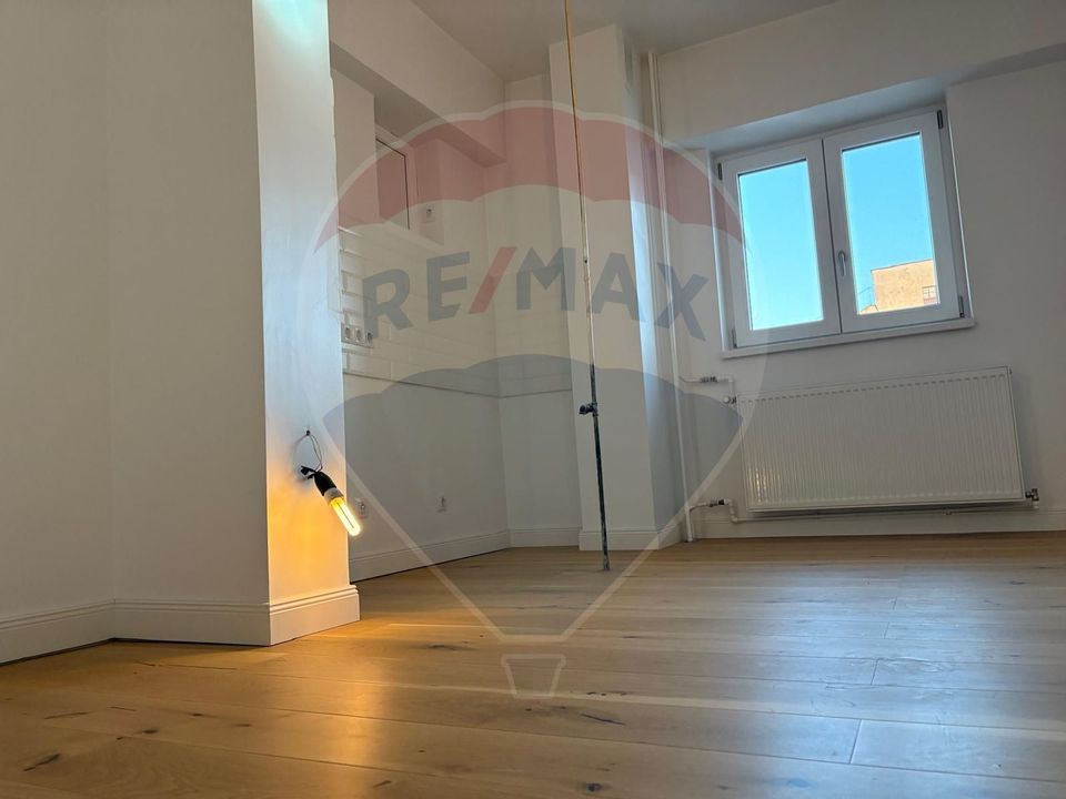 Apartament de vânzare – central Calea Bucuresti -Piata Centrala