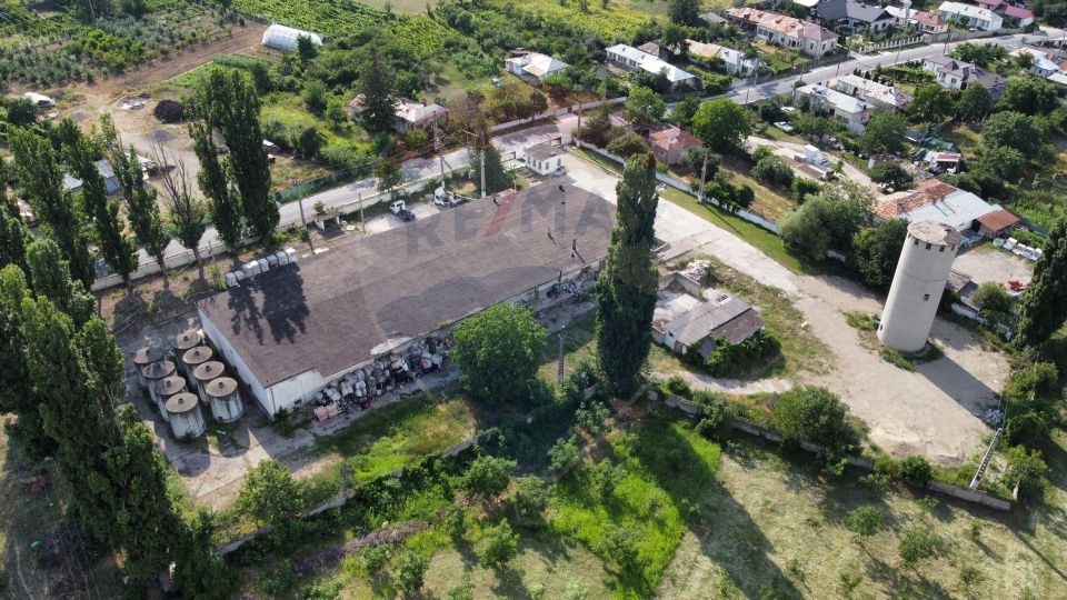 Spațiu industrial de 1,252mp de vânzare