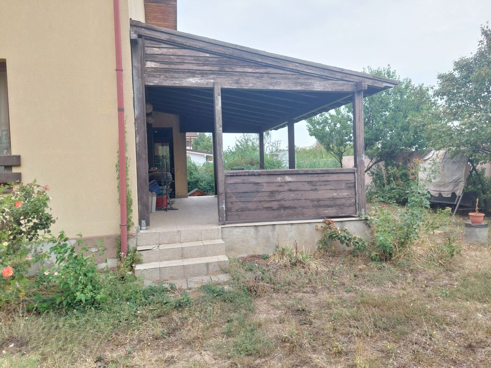 5 room House / Villa for sale