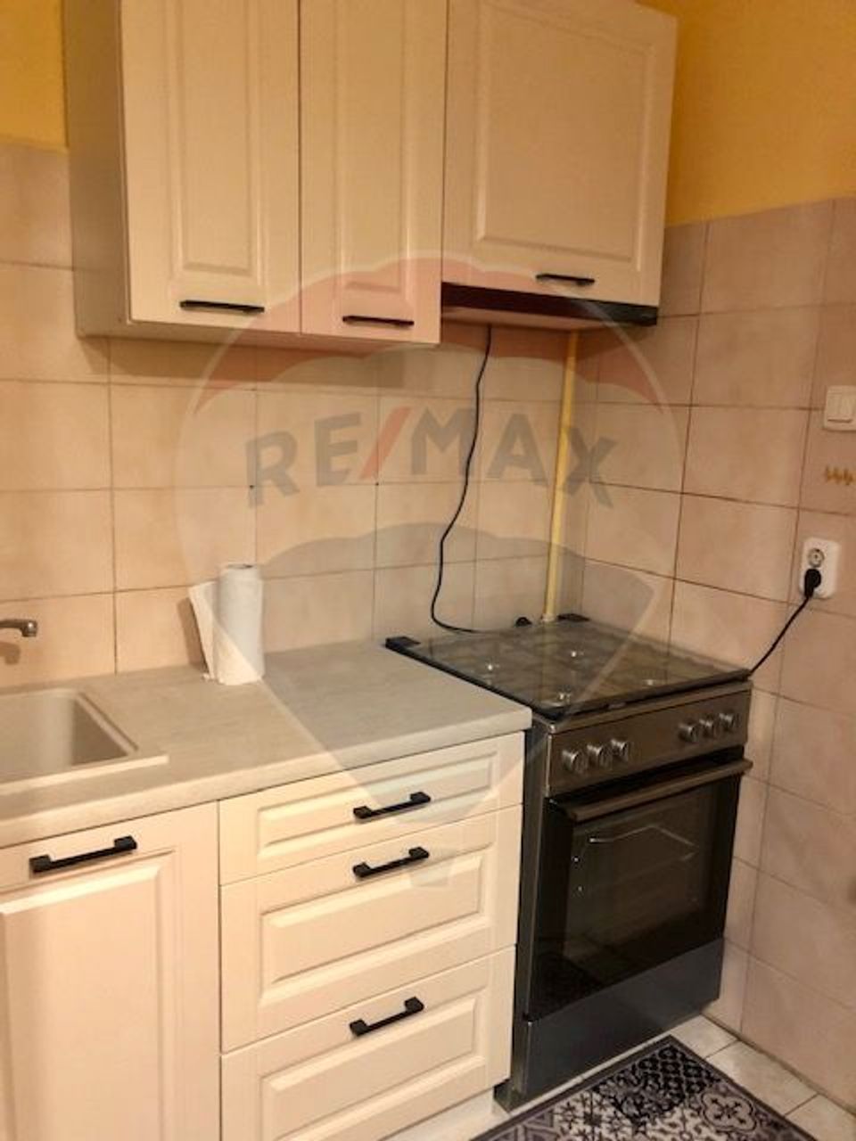 3 room Apartment for rent, Central area