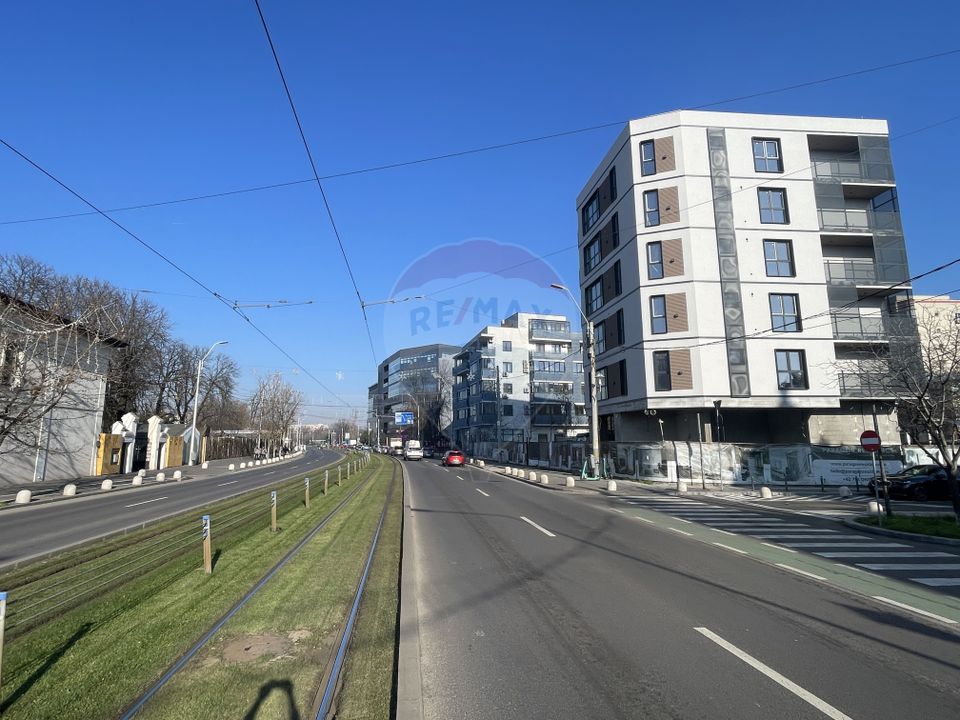 Premium Studio in Boutique Block | Heroes of the Revolution, OMV