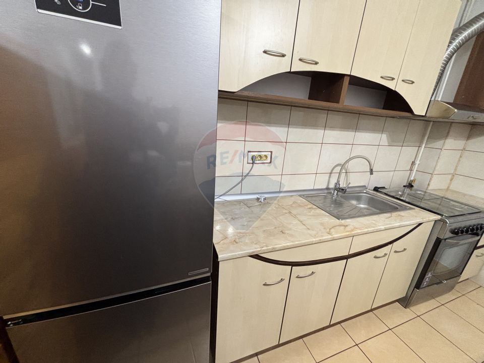 Apartament spatios de vânzare 2 camere EROILOR . VOLUNTARI A3