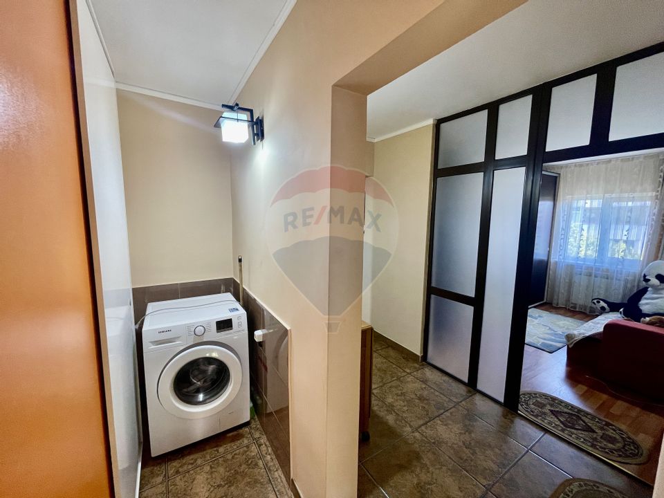 Apartament 3 camere în zona Centrala