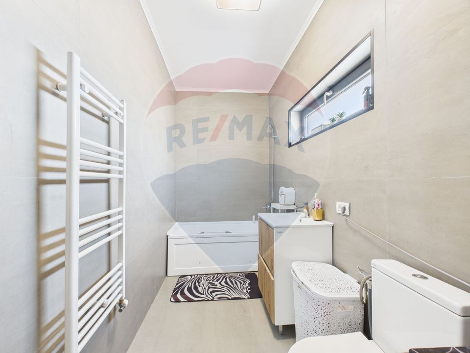 Duplex 85 mp utili, curte 200 mp – vedere la lac și pădure