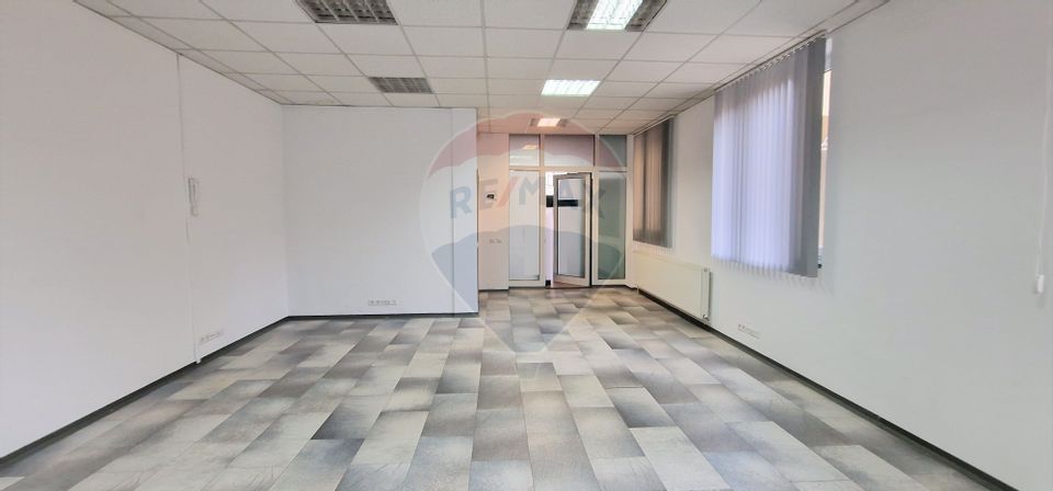 45sq.m Office Space for rent, 15 Noiembrie area