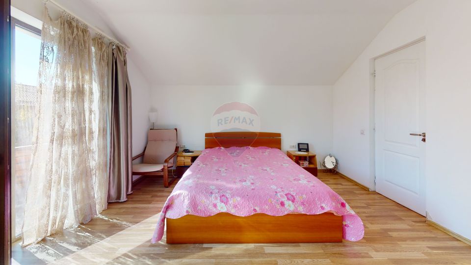 Detached house 4 rooms, garage and courtyard in the North area, Gulia