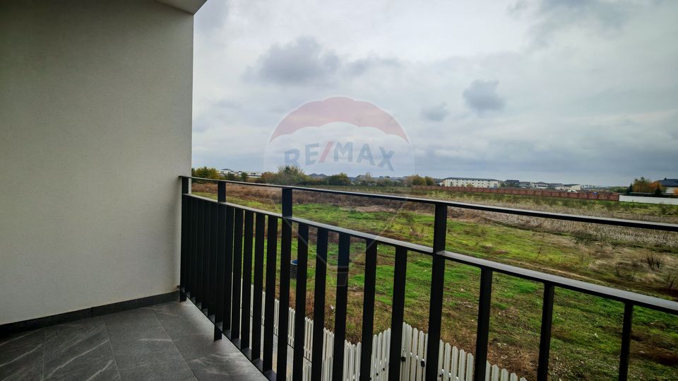 Apartament cu 2 camere de vanzare Tunari