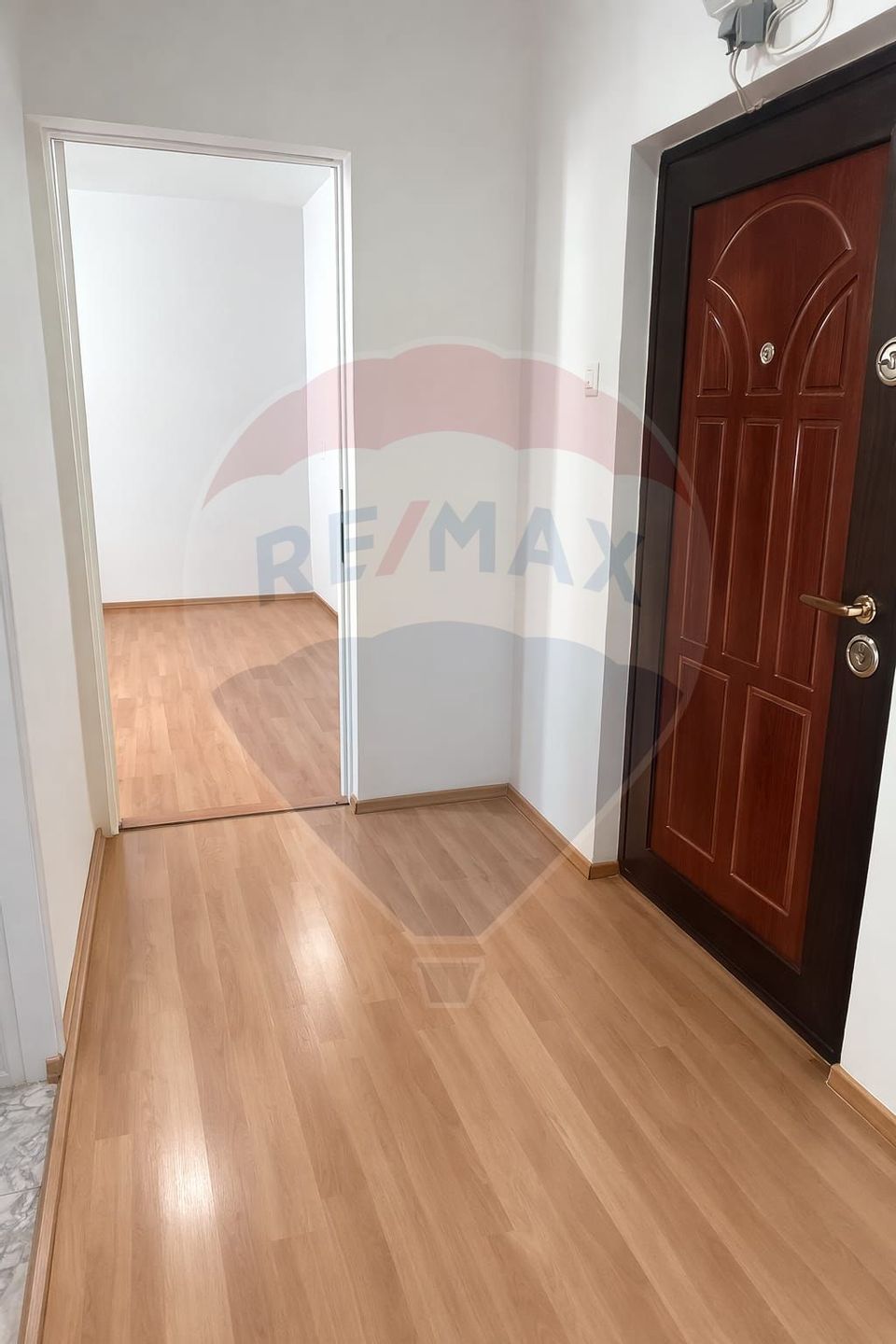 Apartament cu 2 camere de vânzare