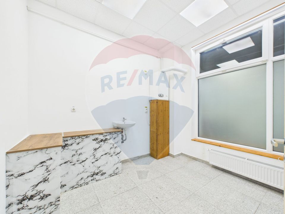 Spațiu comercial compartimentat in zona Militari Residence