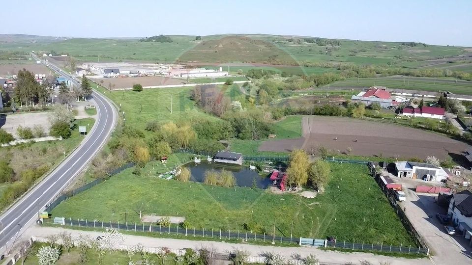 Teren Ilisesti  cu Iaz 5174 mp/ Strada Principala