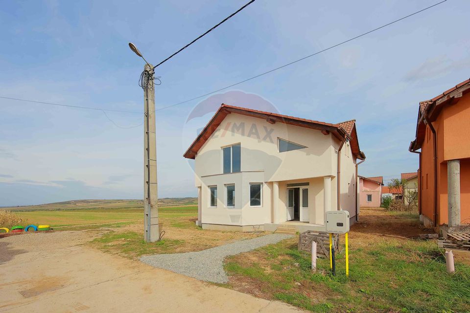 5 room House / Villa for sale