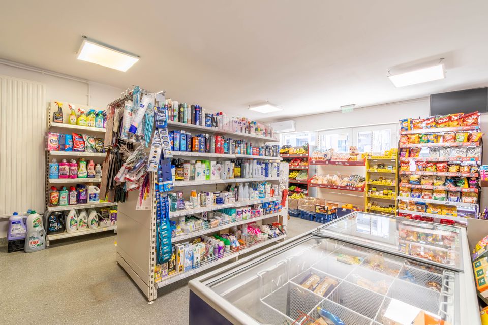 Spatiu comercial de vanzare, zona Buna Ziua