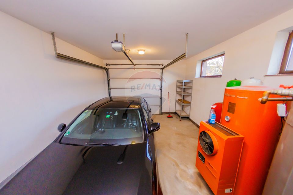 5 room House / Villa for sale, Vest area