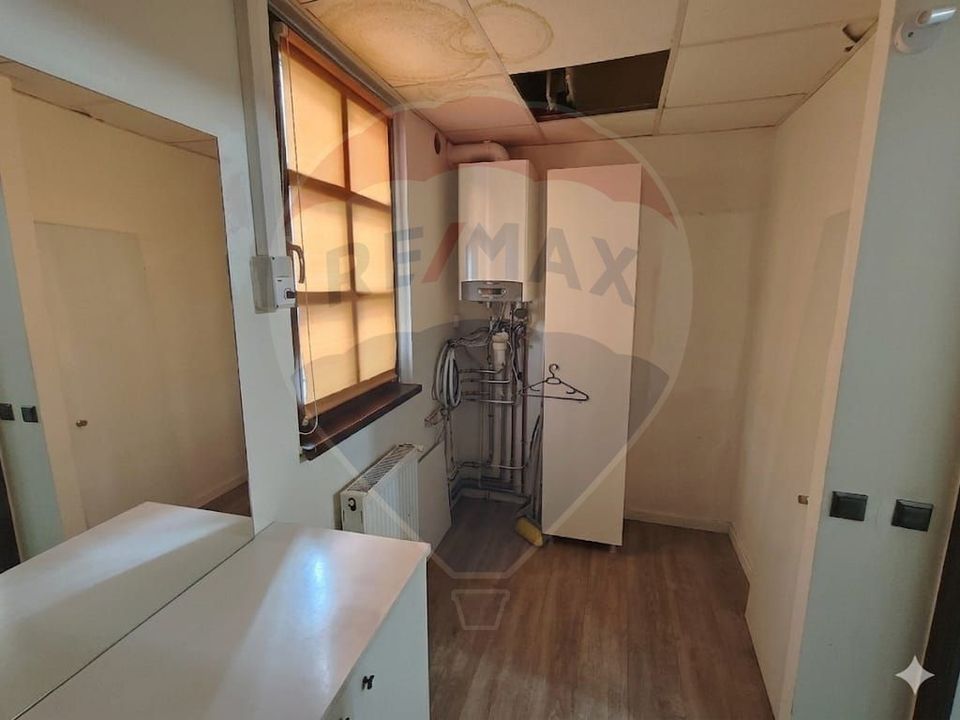 174sq.m Office Space for rent, Ultracentral area