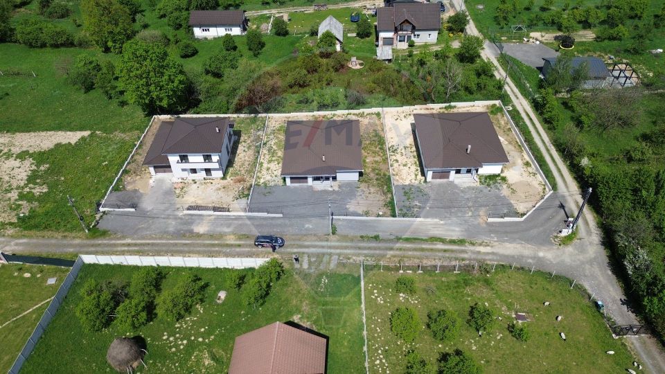 6 room House / Villa for sale, Est area