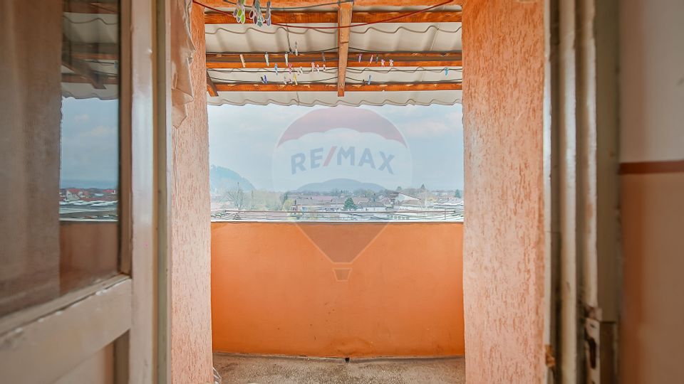 Apartament 2 Camere Ultracentral Râșnov – Mobilat, Mutare Imediată