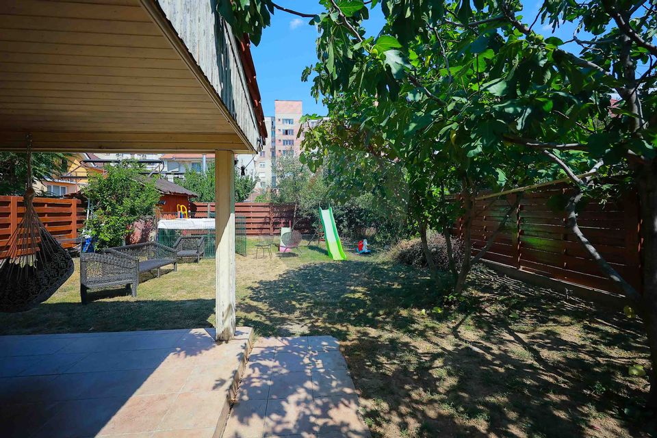 De vânzare casă în zona Nufarul