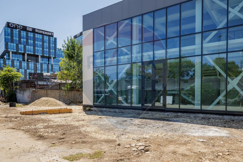 For Rent: Commercial Space in Cotroceni – 14 m Shopfront and Mezzanine