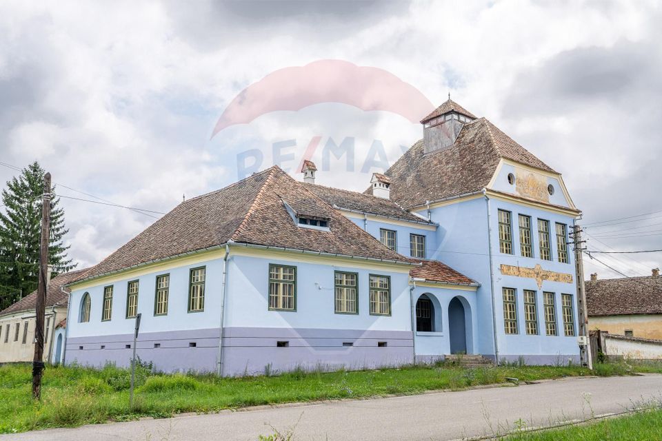 Fostă școală săsească semnată de Fritz Balthes – Bruiu, Sibiu