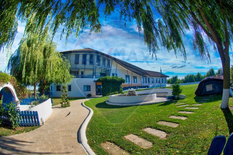 39 room Hotel / Pension for sale