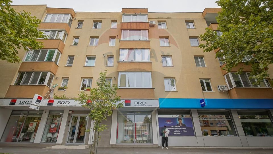 Apartament cu 2 camere de închiriat, bd. Vlahuta