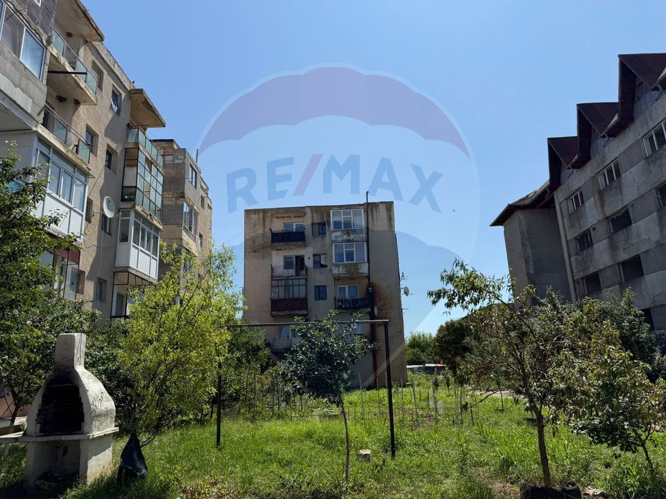 Investment opportunity / Block GF+4 for sale Babadag - Tulcea