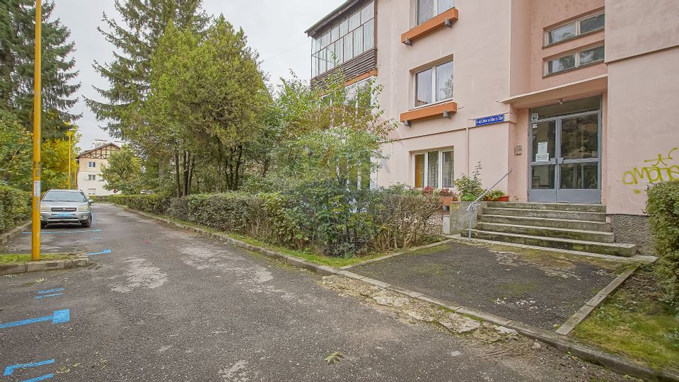 Apartament cu 2 camere de închiriat în zona Astra