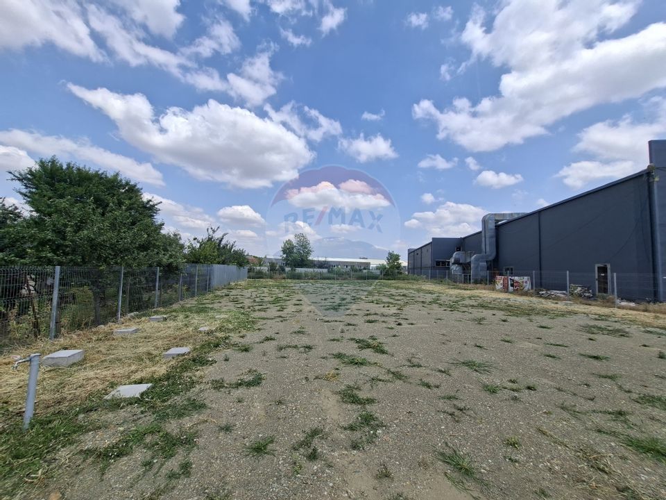 Teren logistic 907 mp de închiriat/ Aurel Vlaicu