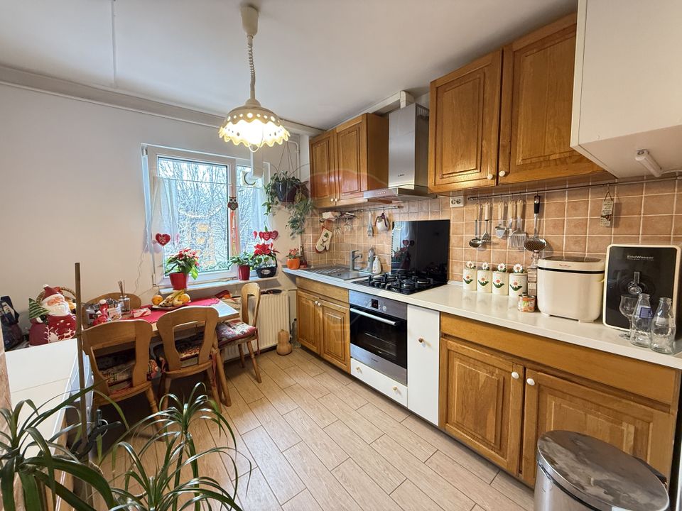 Apartament 3 camere  Aparatorii Patriei Berceni