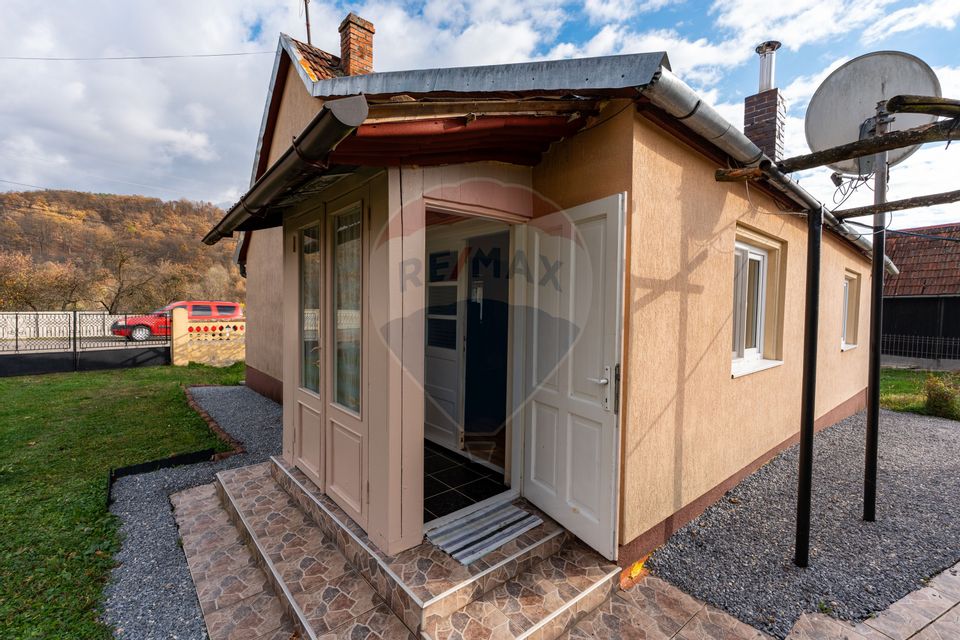 Casă de vanzare Certejul de sus,jud. Hunedoara