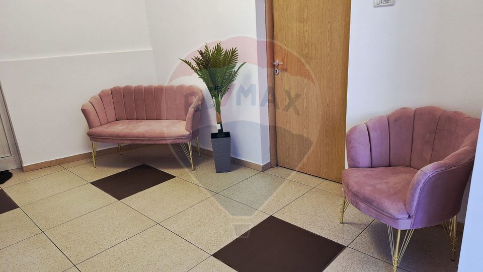 Scaun /camera de inchiriat-salon de infrumusetare (zona centrala)