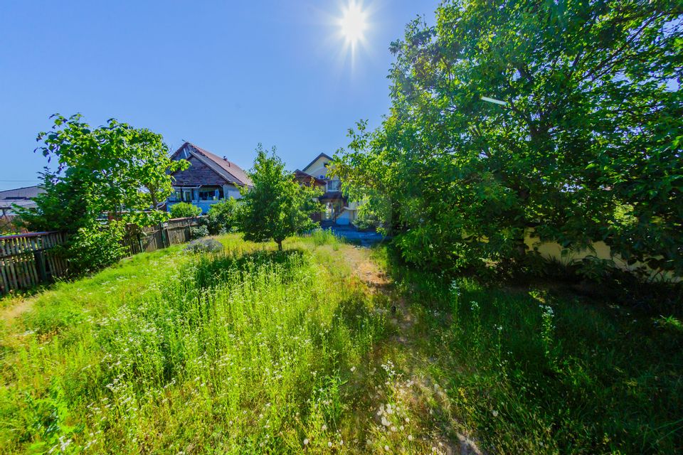 Vilă cu 5 camere de închiriat