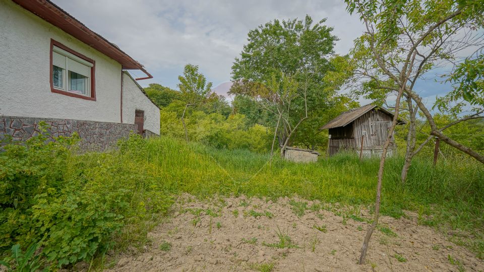 Casă cu 4 camere de vânzare in Racos, COMISION 0%!