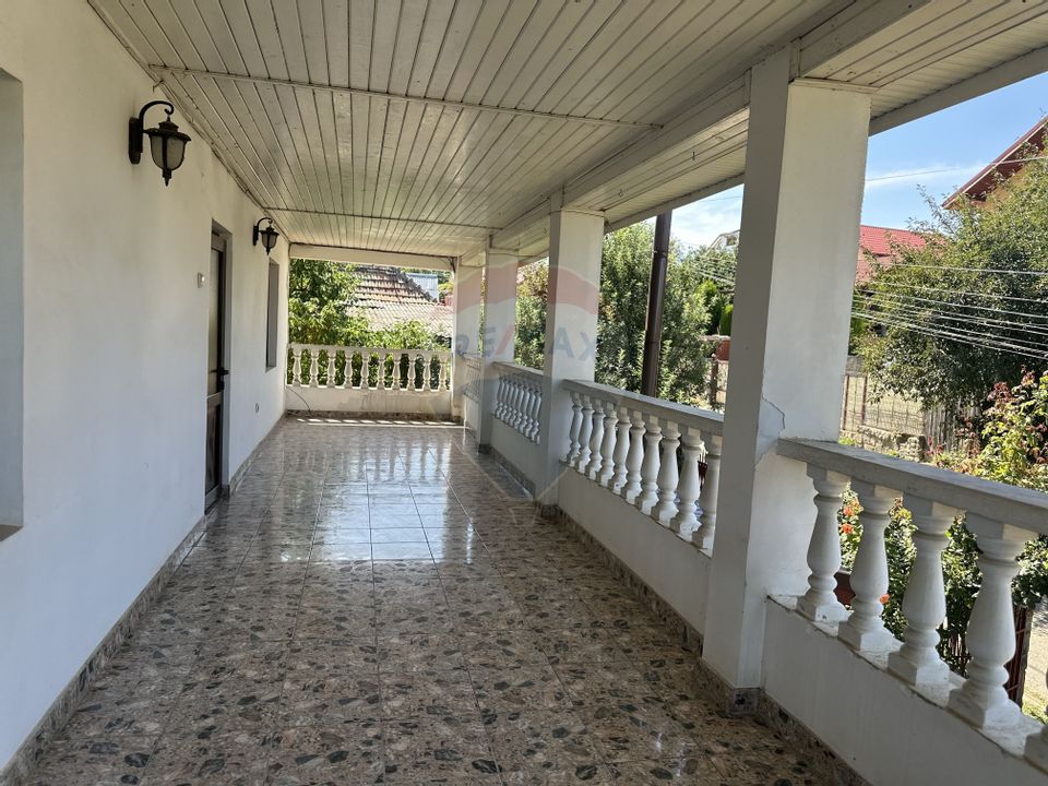 5 room House / Villa for sale, Ciritei area