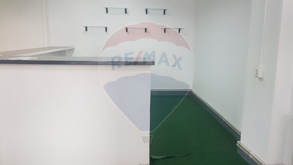 206sq.m Commercial Space for rent, Traian area