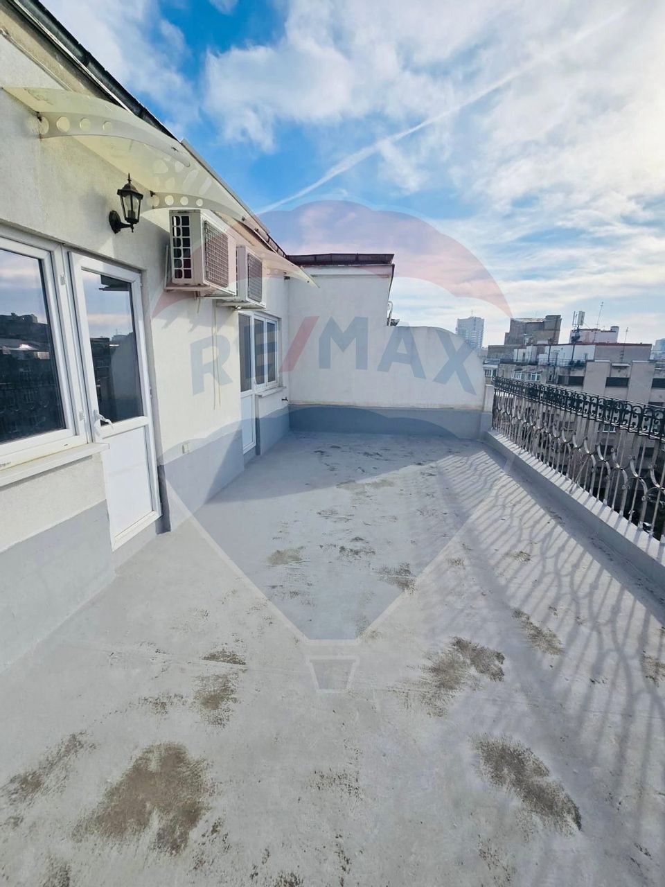 De vanzare apartament unic in Zona Romana