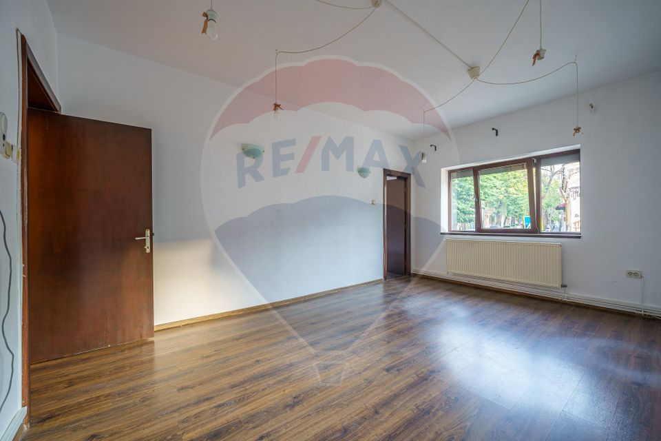 REZERVAT! Apartament cu 3 camere boxa si garaj - Matei Voievod