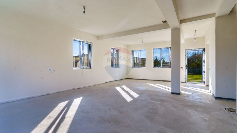 COMISION 0% - Casă / Vilă cu 5 camere de vânzare in Sânpaul, Cluj