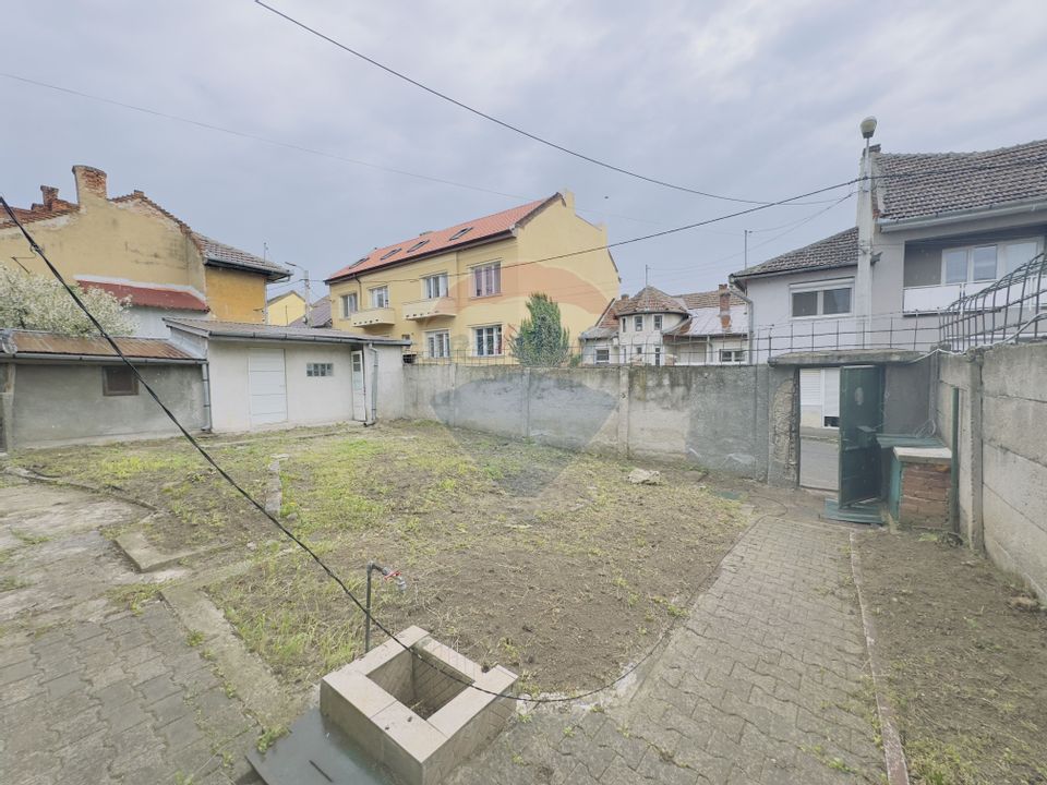 Casa cu teren de 257mp, zona ultracentral, Magzinul Crisu