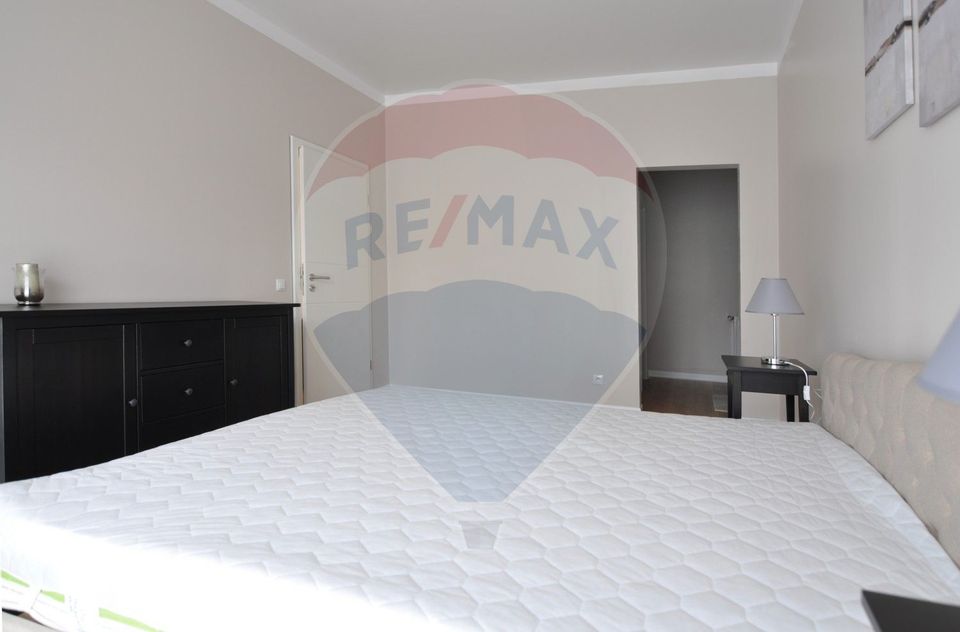 Apartament 3 camere lux | două dormitoare | două garaje | ultracentral