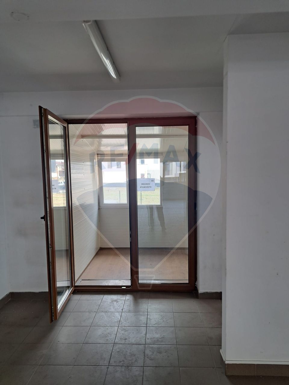 68sq.m Commercial Space for sale