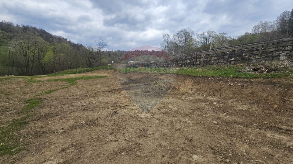 Land 2,910sqm Chiriteni / DN 15