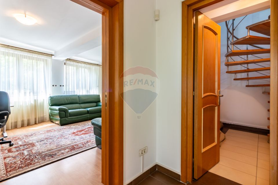 Villa 300sqm, land 500sqm Eroii Revolutiei| Afterschool, kindergarten
