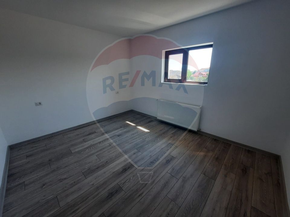 Apartament cu 3 camere NOU(cel mai mic pret/mp + parcare gratuita)