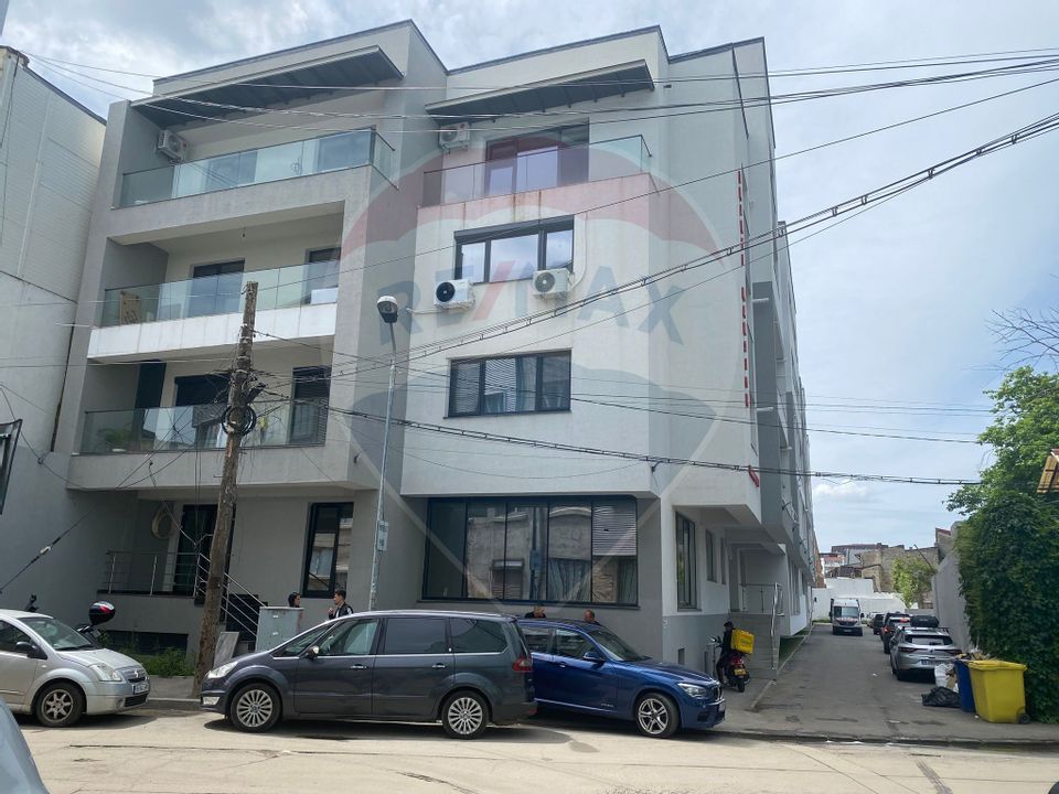 144sq.m Commercial Space for rent, Unirii area